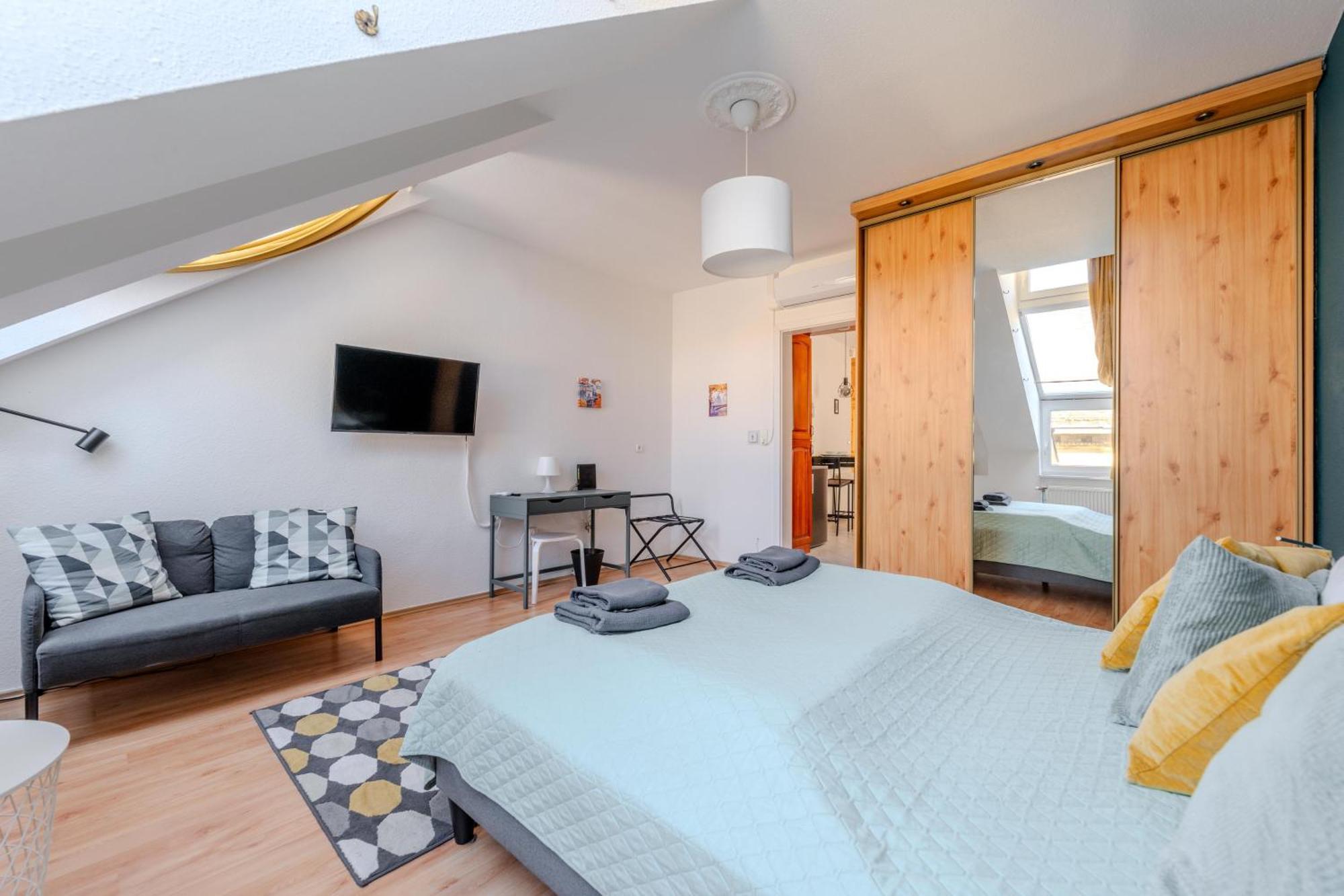 Cozy Flat In The Heart Of Buda Budapest Luaran gambar